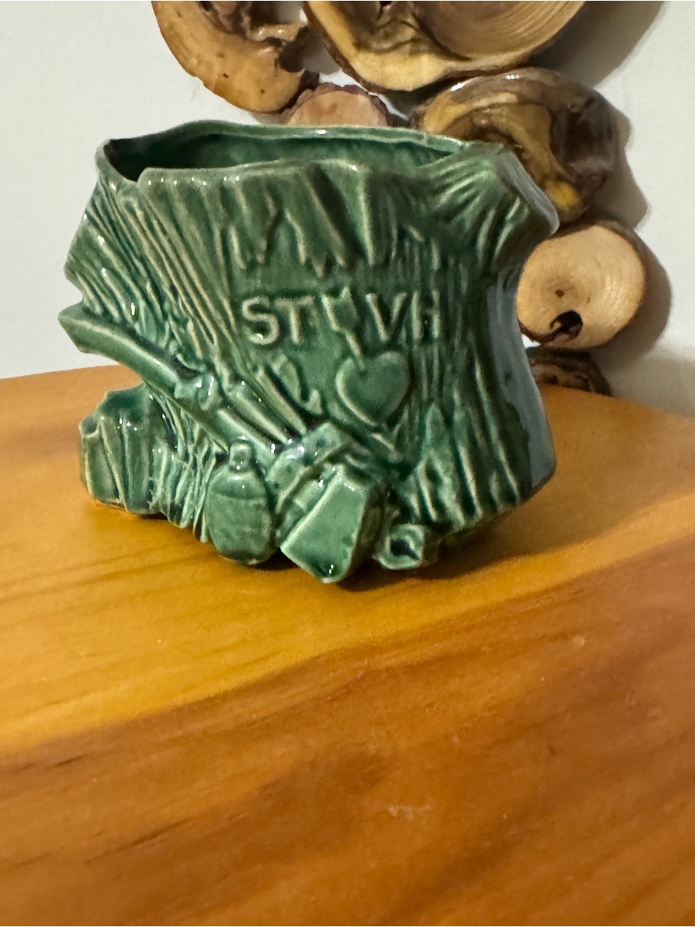 VINTAGE 1950s MCCOY PLANTER